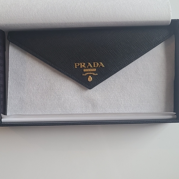 SOLD! Prada Saffiano Envelope Wallet Excellent Condition Black - Picture 8 of 8